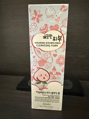 Hyaluronic Acid with Peach Cleansing Foam - Pink